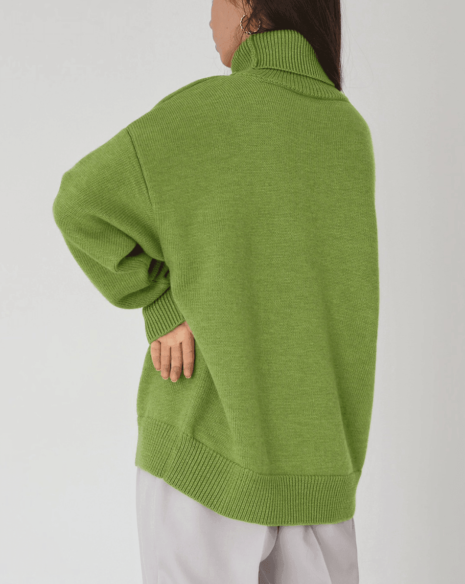 סריג גולף מושלם ואסימטרי לעונה הקרובה להופעה נשית מרהיבה וללוק מעצים - לה איסלה