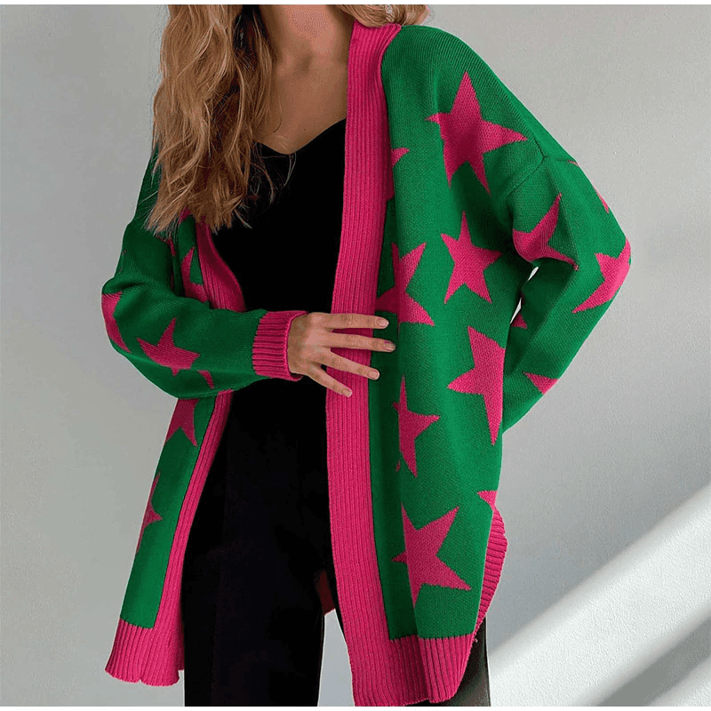 קרדיגן כוכבים מושלם בגימור אוברסייז נשי מתחכם ללוק של אישה עוצמתית - לה איסלה