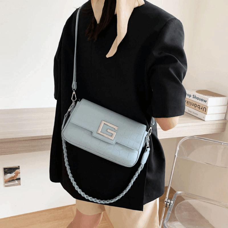 תיק מעצבים בגיזרה נשית מהממת בגימור עור יוקרתי ללוק מרשים - לה איסלה