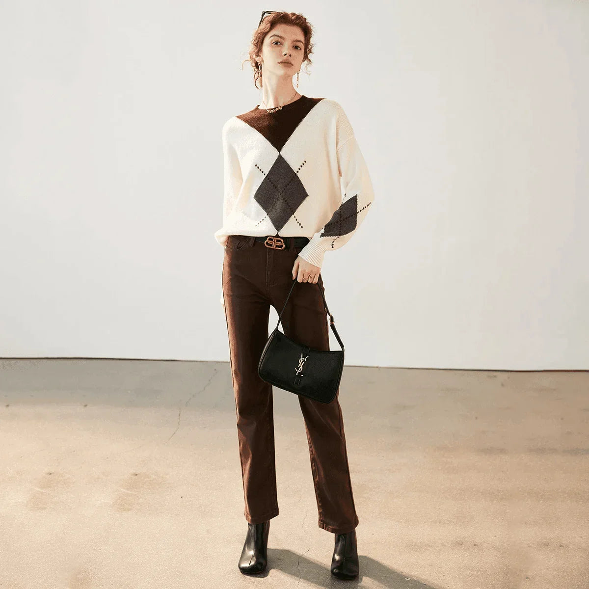 סריג מעויין מ-ה-פ-נ-ט להופעה מעצימה ולא שגרתית וללוק של אישה בלתי נשכחת - לה איסלה