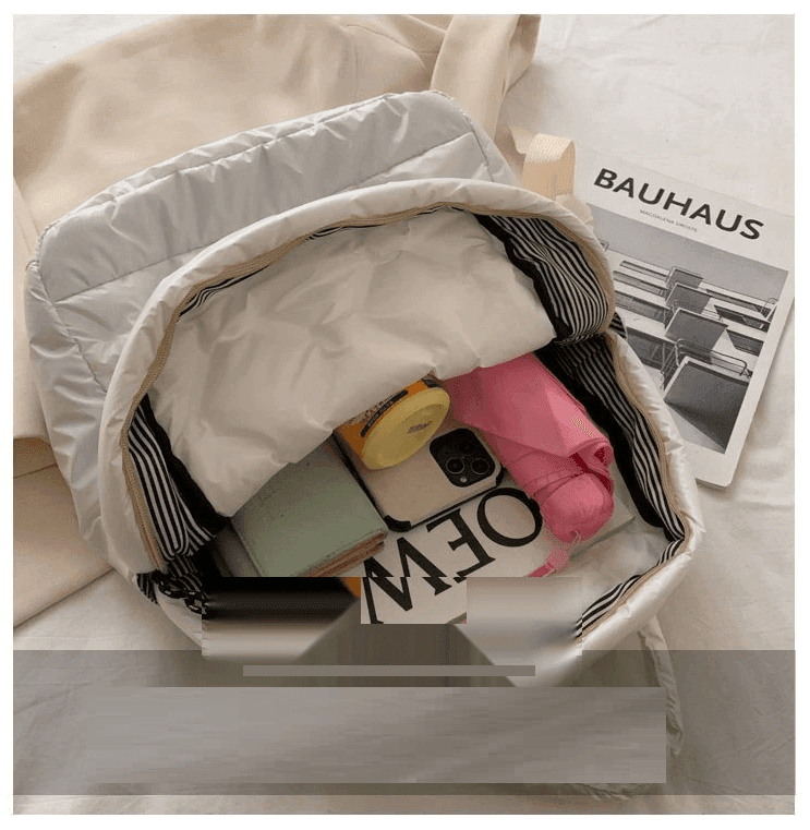 תיק פוך משגע ממילאנו בעיצוב נשי חורפי להופעה מושלמת ומטריפה - לה איסלה