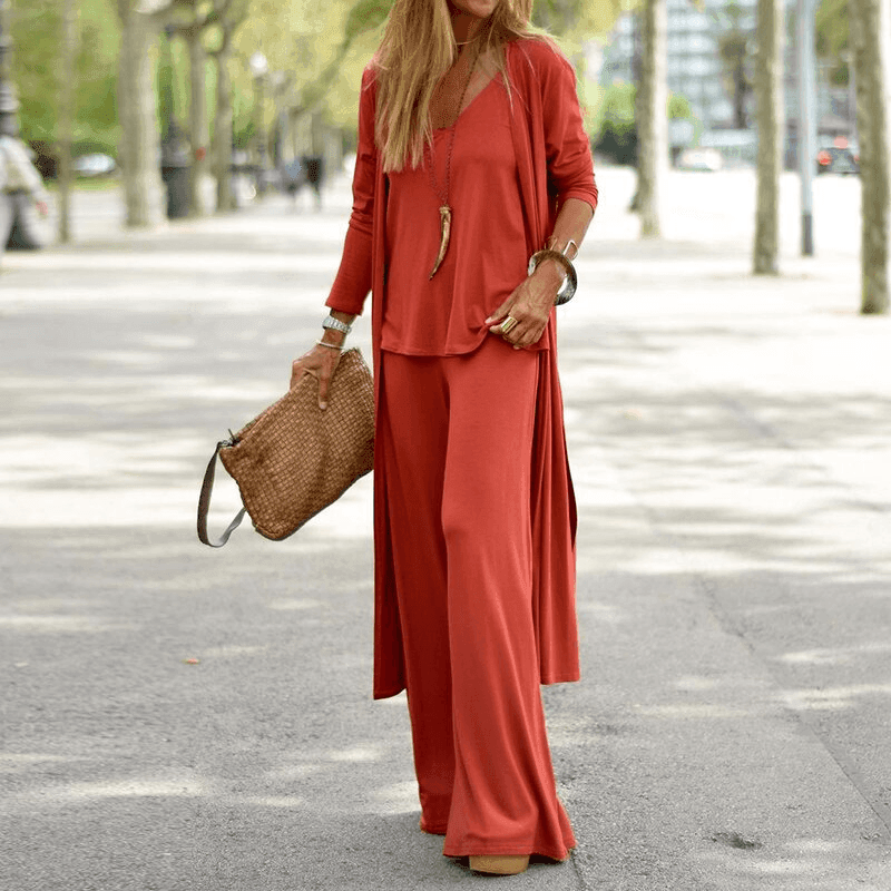 סט מושלם של שלושה חלקים בסיגנון אוברסייז שיקי ללוק נשי קלאסי - לה איסלה