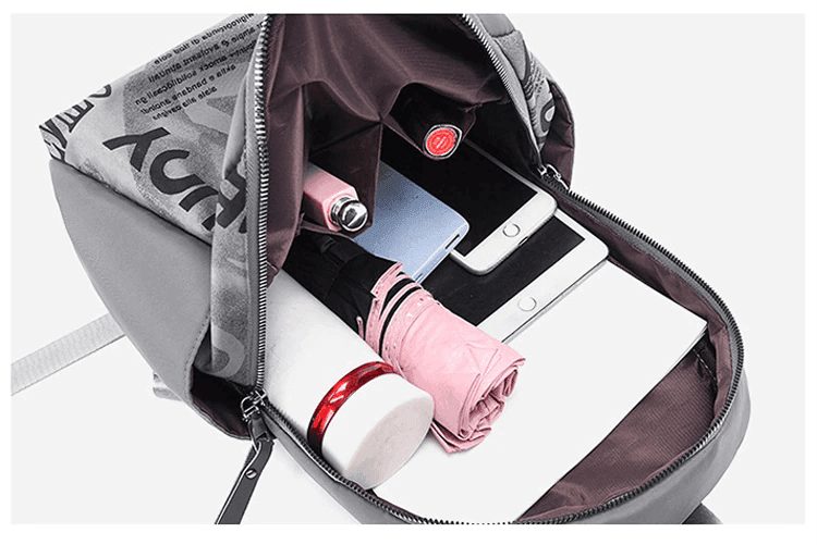 תיק גב קליל בגיזרה נשית מחמיאה לנשיאה של חפצים אישיים ללוק אורבני מדליק - לה איסלה