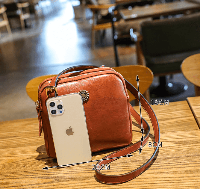 תיק אינטימי נשי לנשיאה של חפצים אישיים בניחוח קלאסי אלגנטי - לה איסלה