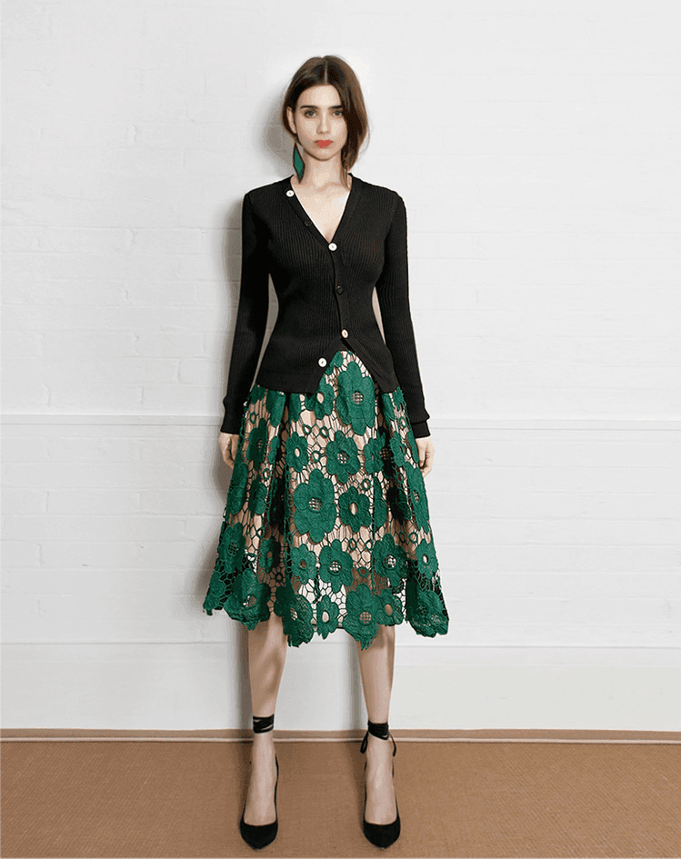 חצאית פליסה מושלמת בגיזרה מחמיאה ושיקית להופעה שתמיד תרגישי בה נשית וחזקה - לה איסלה