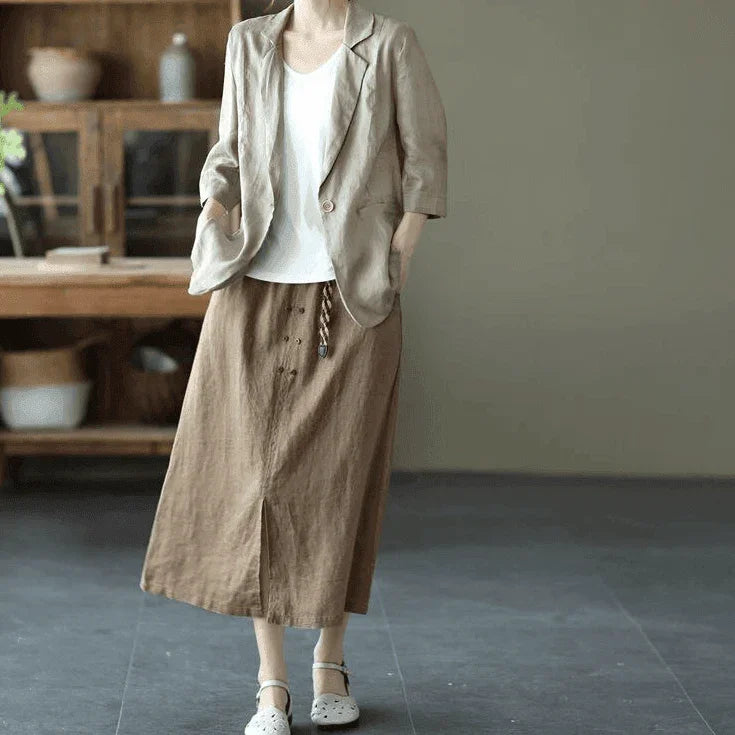 חצאית פשתן בשילוב חגורת צמה מושלמת להופעה נשית קייצית וללוק מ-נ-צ-ח - לה איסלה