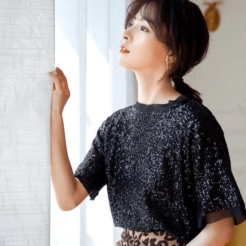 חולצת נצנצים מרהיבה בגיזרת לוס משגעת להופעה נשית מדוייקת ואופנתית - לה איסלה