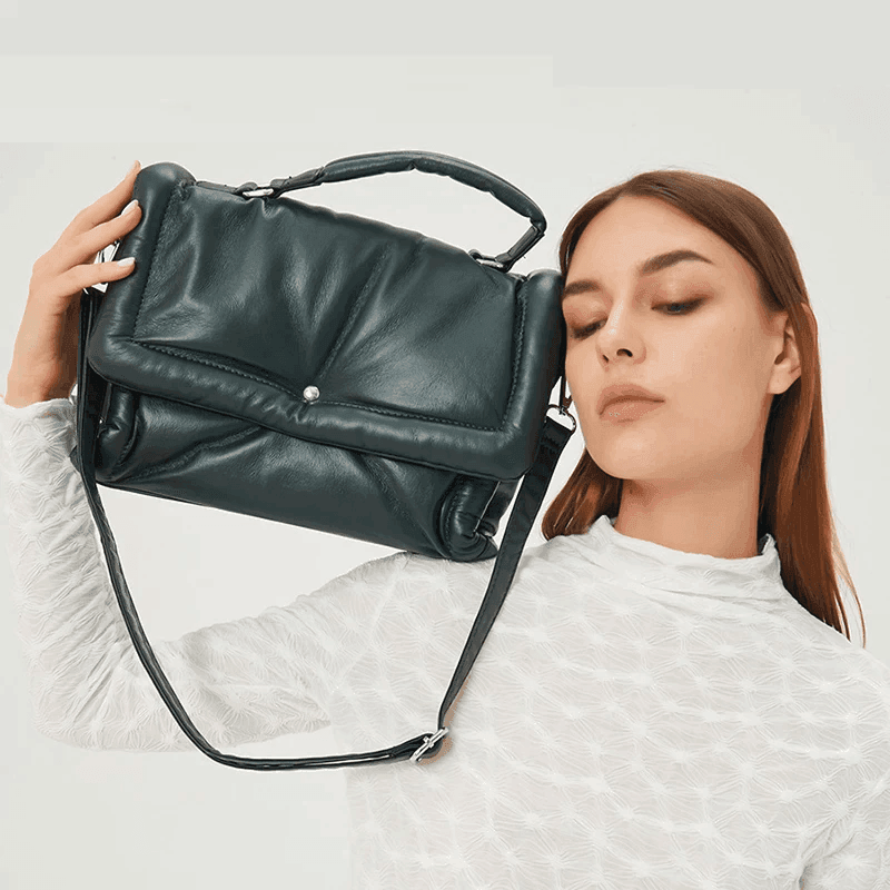 תיק איטלקי ממילאנו בסיגנון וינטאג'י טרנדי להופעה נשית מדייקת ומתוחכמת - לה איסלה