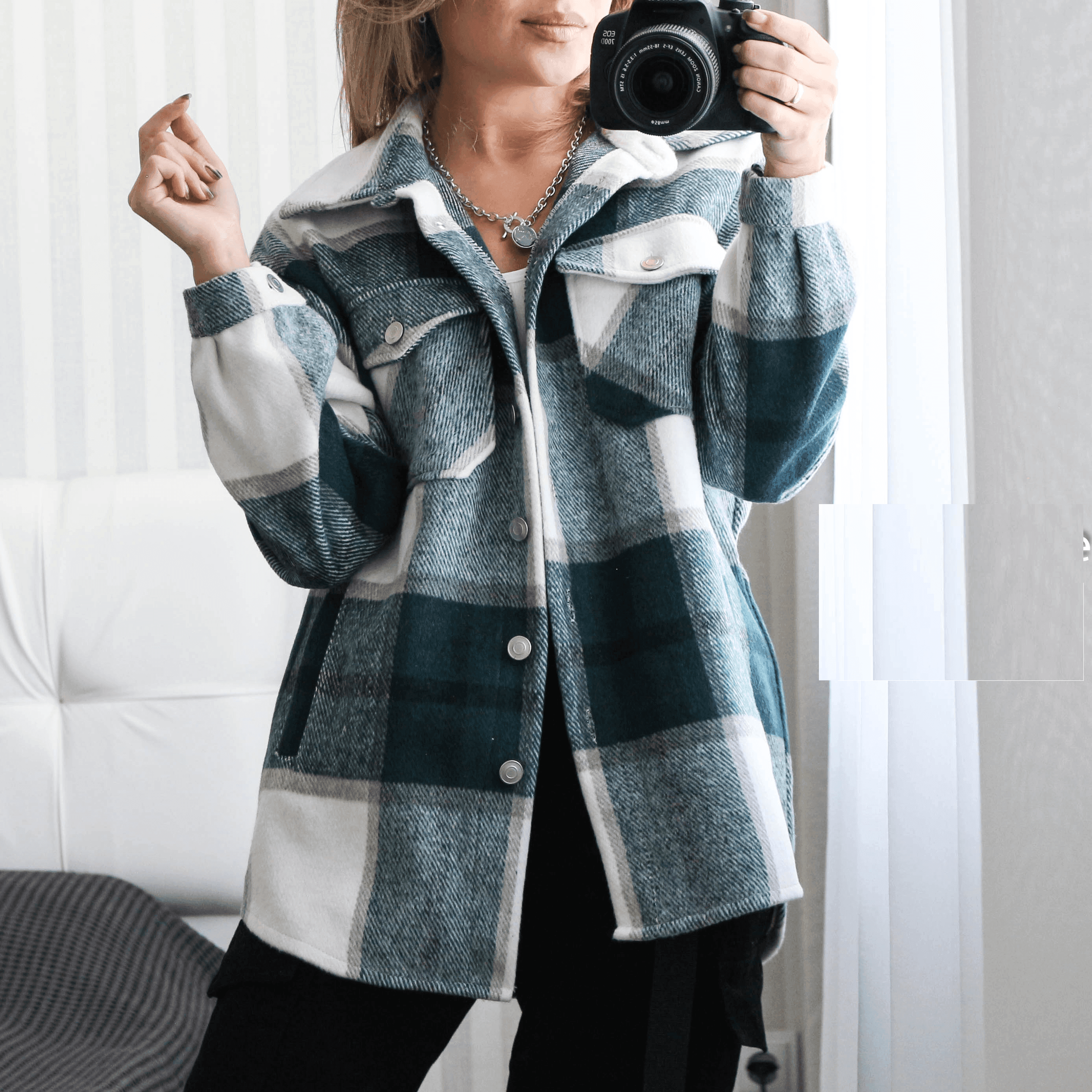 מעיל משובץ ומחמם בגיזרה קלילה ולא מתאמצת להופעה טרנדית עכשווית לוהטת - לה איסלה