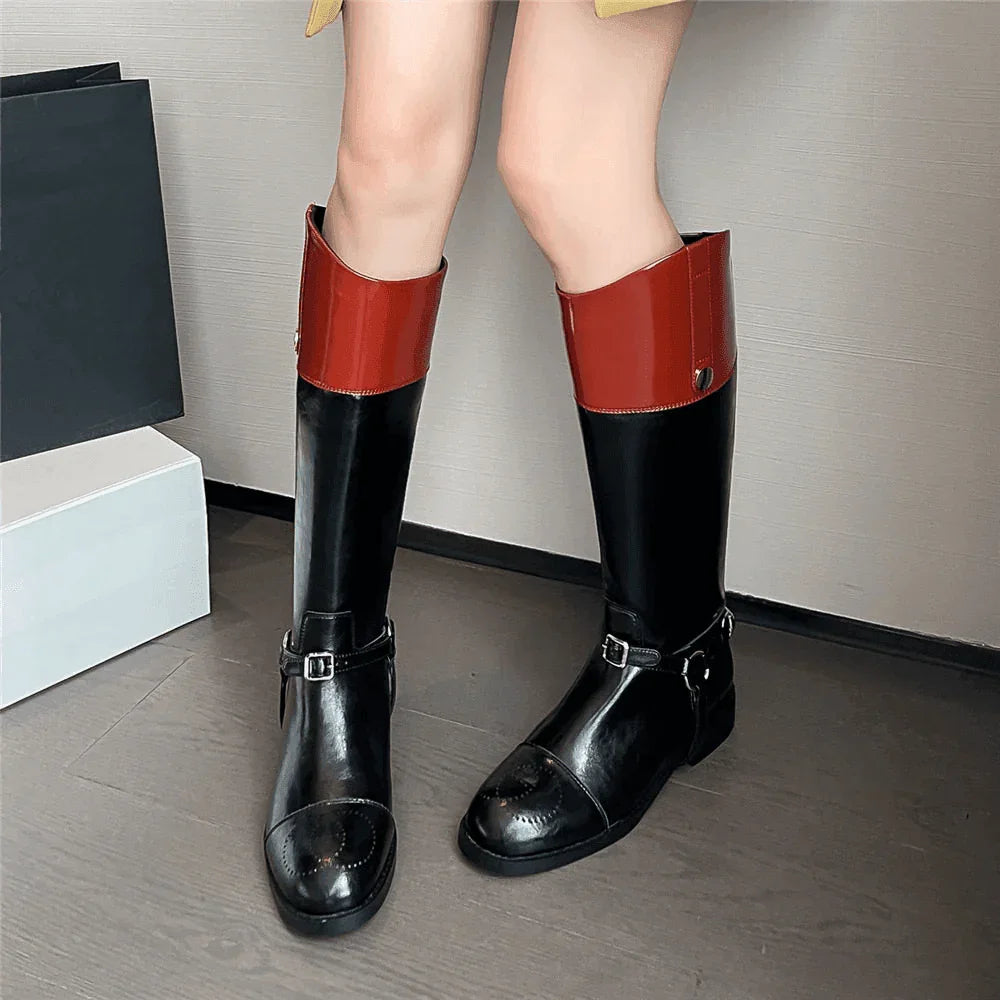 מגפון עור איטלקי ממילאנו בגימור גבוה וחתיכי ובשיק אוקפסורד מושלם ללוק של אישה סוחפת - לה איסלה