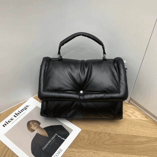 תיק איטלקי ממילאנו בסיגנון וינטאג'י טרנדי להופעה נשית מדייקת ומתוחכמת - לה איסלה