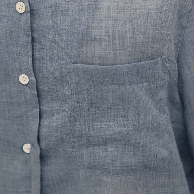 חולצת פשתן קלילה ונושמת בגיזרה מכופתרת ועדינה ללוק נשי לא מתאמץ ונוכח - לה איסלה