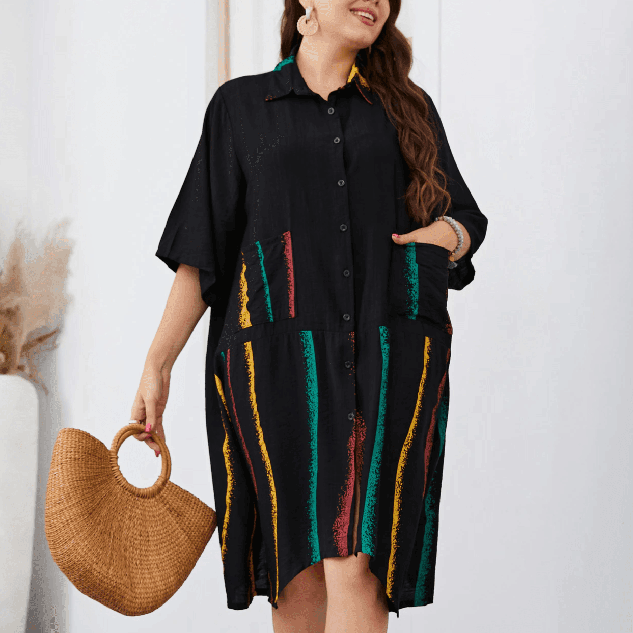 שמלת טוניקה של מעצב ספרדי בגימור מדליק שנותן לך דגש בקימורים הנכונים - לה איסלה