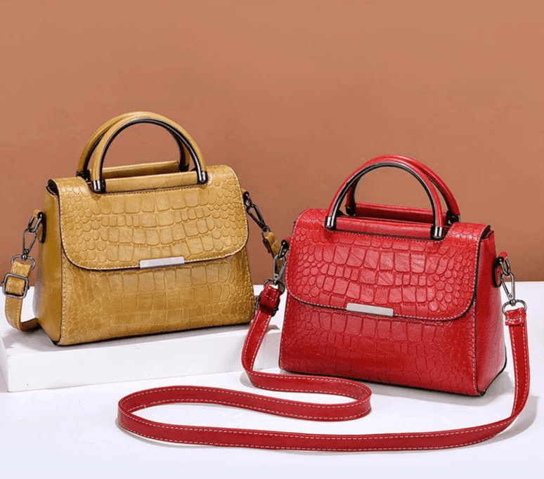 תיק יציאות בגיזרה מנוחשת מתוחכמת להופעה נשית כובשת וללוק מ-נ-צ-ח - לה איסלה