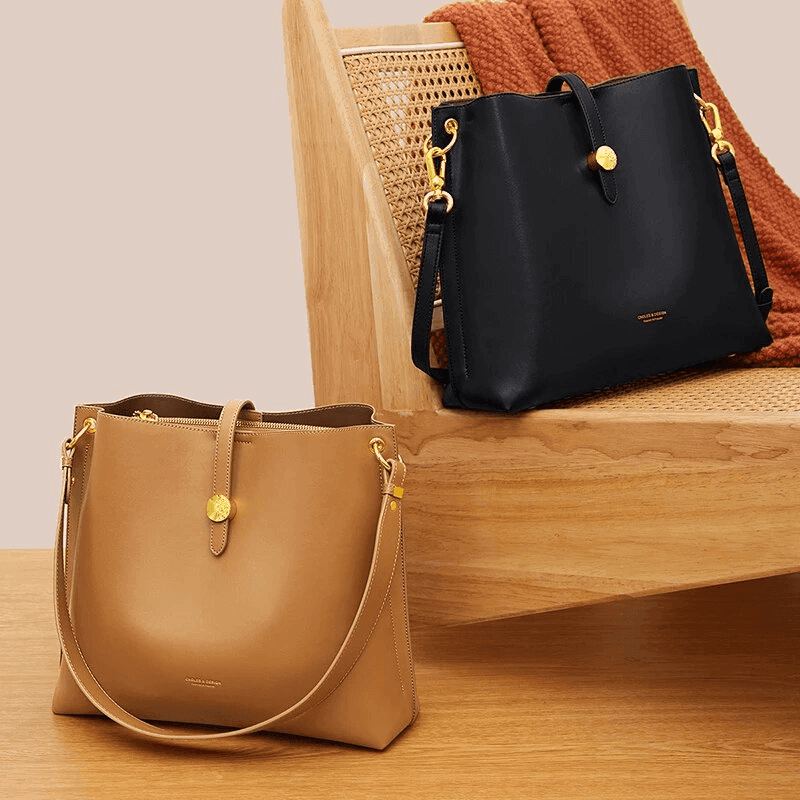 תיק עור יקרתי ומובחר של מעצב פרטי בגיזרת שק אלגנטית להופעה נשית מחשמלת - לה איסלה