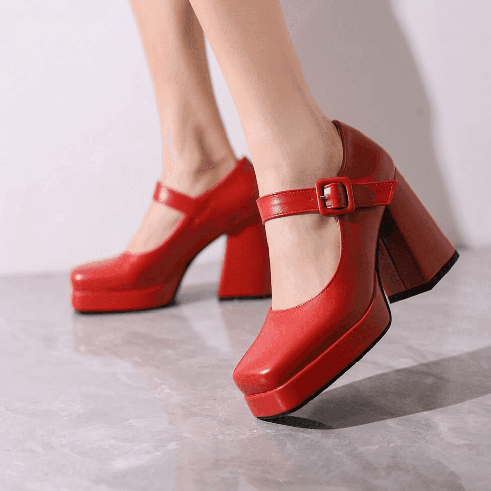 סנדל פלטפורמה סגור בגיזרה מרהיבה ללוק נשי חתיכי ולהופעה שתרגישי בה בולטת - לה איסלה