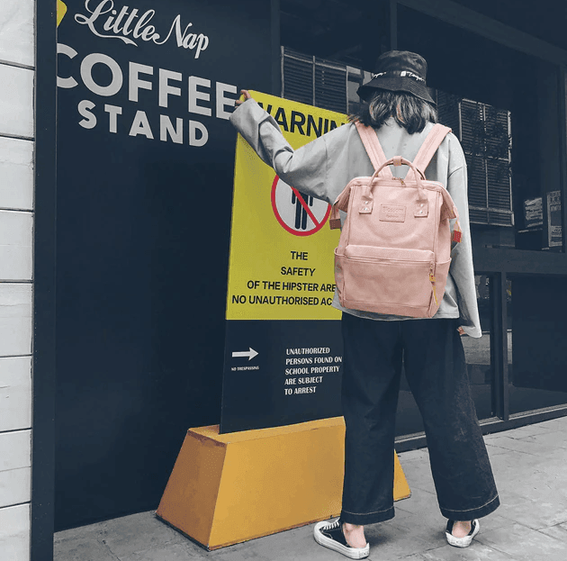 תיק גב מושלם מעור לנשיאת 'לפטופ' וחפצים אישיים בסיגנון נוכח מתמיד - לה איסלה