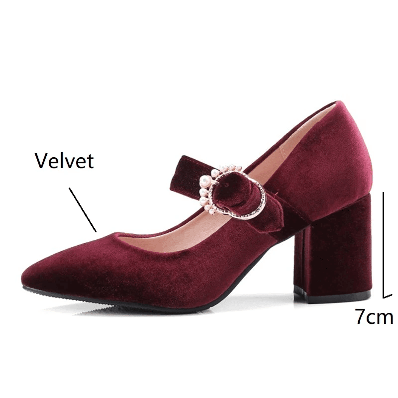 נעל קטיפה בגימור נשי יוקרתי לאישה שרוצה לתת הופעה איכותית וללוק מהפנט - לה איסלה