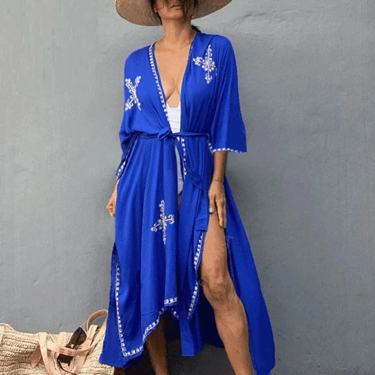 קימונו מושלם לחוף או לבריכה בגיזרה אסימטרית נונשלנטית ומדהימה ללוק נשי מושלם - לה איסלה