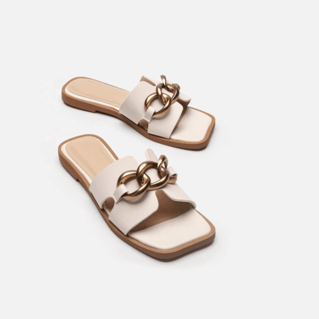 כפכפי מעצב בגימור תכשיט לולאות מ-ש-ג-ע ללוק אלגנטי ולהופעה ששמה אותך מקדימה - לה איסלה