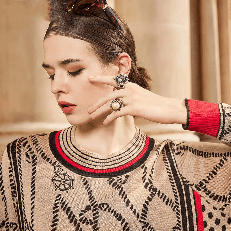 שמלה בסגנון 'גוצי' להופעה נשית מושכת וללוק של אישה עם נוכחות מדהימה - לה איסלה