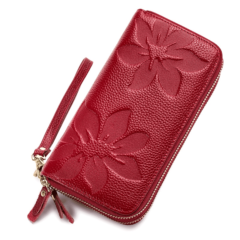 ארנק של מעצב במרקם פרחוני להופעה נשית מעצימה ללוק שנותן לך טוטאל לוק מושלם - לה איסלה