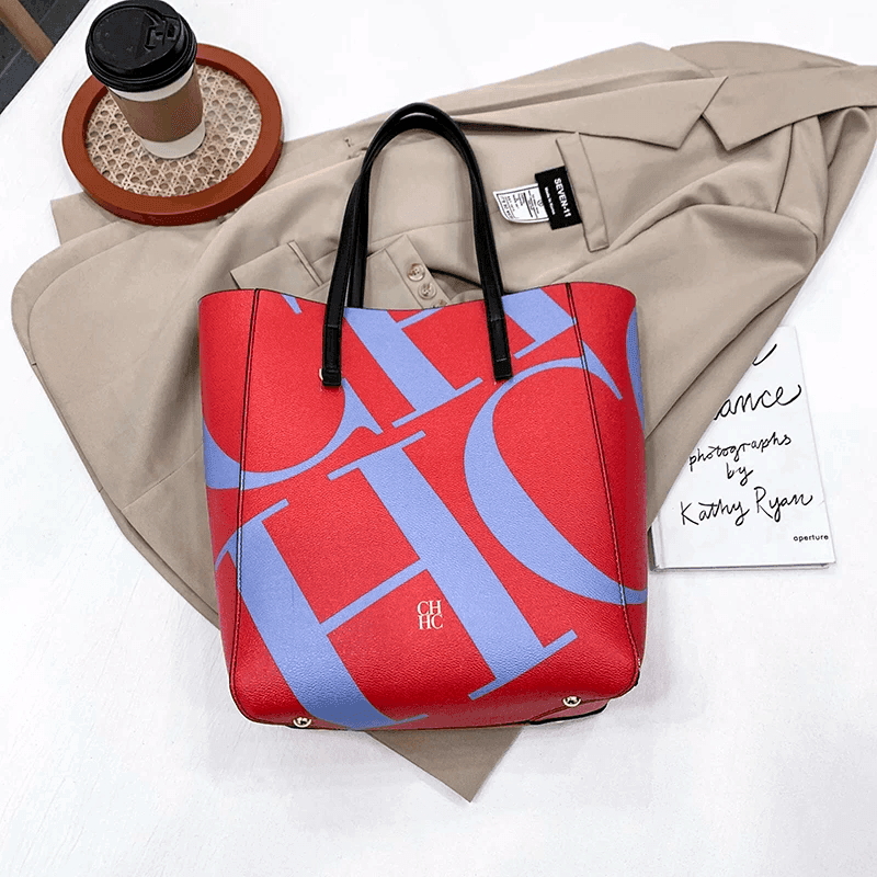 תיק של מותג אופנה יוקרתי בגיזרת שק מושלמת להופעה נשית מקורית ומדליקה - לה איסלה