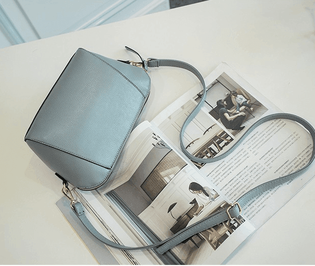 תיק אישי ליציאות ובילויים בגיזרה נשית יוקרתית ללוק של אישה שודעת מה היא רוצה - לה איסלה