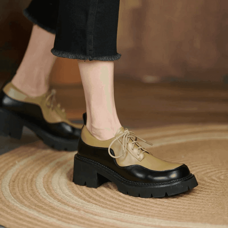 נעל פלטפורמה מדהימה בגימור נשי של פעם להופעה נשית טרנדית וללוק מרהיב - לה איסלה