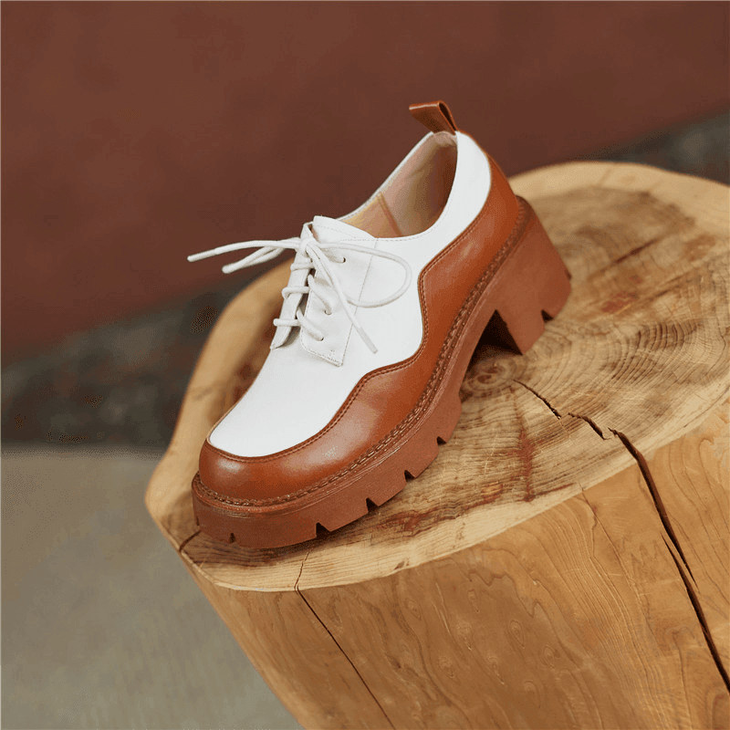 נעל פלטפורמה מדהימה בגימור נשי של פעם להופעה נשית טרנדית וללוק מרהיב - לה איסלה