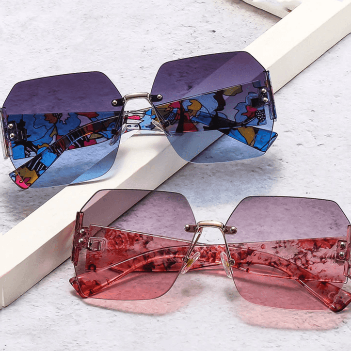 משקפי שמש של מעבצ איטלקי בגימור פרחוני מיוחד להופעה נשית צבעונית וללוק מושך - לה איסלה