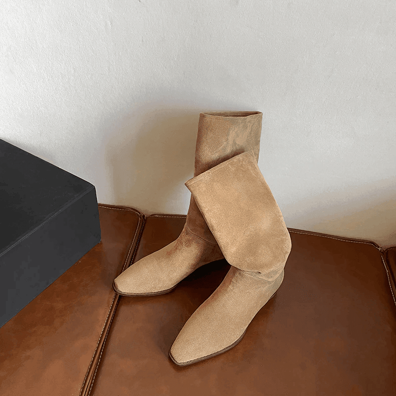 מגפון בוקרים איטלקי ללא ריץ רץ בגימור זמש יוקרתי איכותי להופעה נשית מהממת - לה איסלה