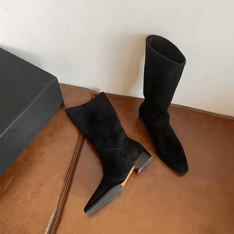 מגפון בוקרים איטלקי ללא ריץ רץ בגימור זמש יוקרתי איכותי להופעה נשית מהממת - לה איסלה