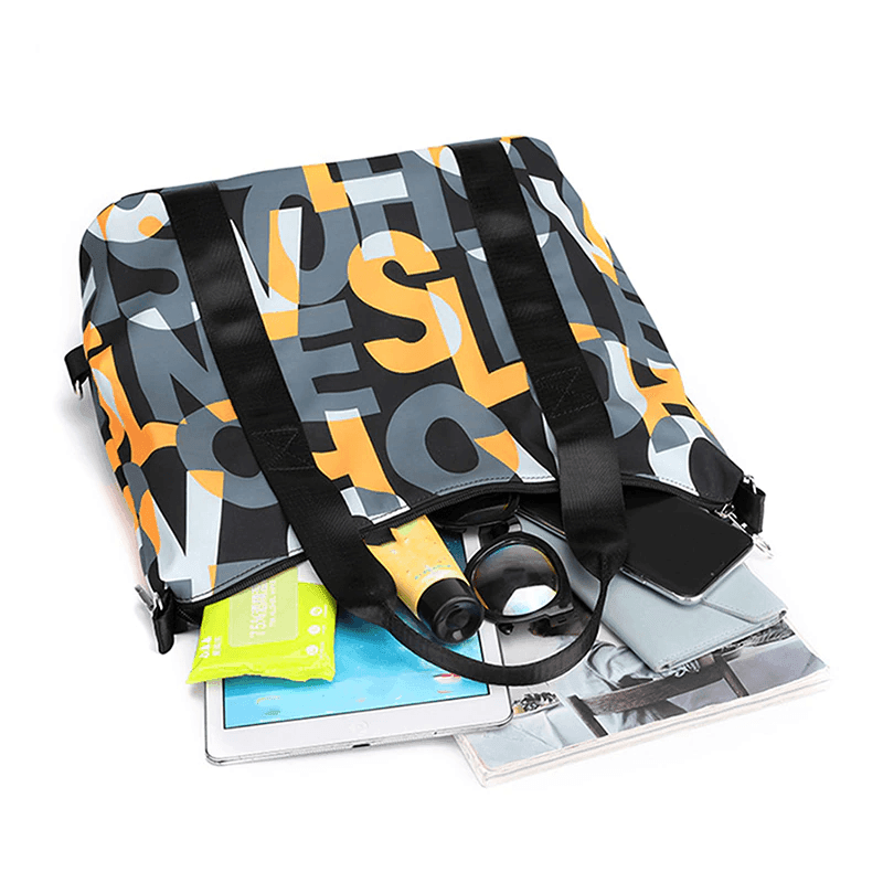 תיק מושלם ליום יום של מעצב אמריקאי בגימור אותיות צבעוני ללוק נשי אופנתי - לה איסלה