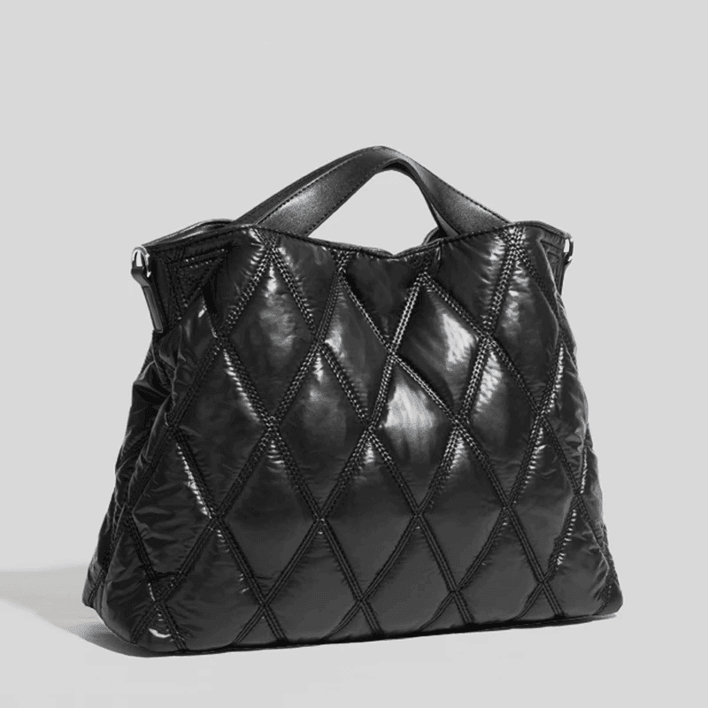 תיק פוץ מ-ש-ג-ע בגיזרתשק מכיל לנשיאה של כמות חפצי ערך ללוק נשי מושלם - לה איסלה