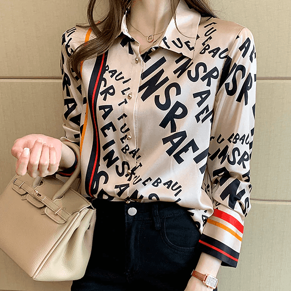 מכופתרת כיתוב מאויירת ומרהיבה של מעצב מפורטוגל להופעה נשית חזקה ושולטת - לה איסלה