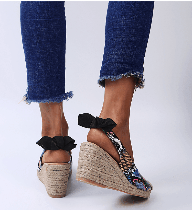 סנדל פלטפורמה מהפנט בגיזרה גבוה וחתיכית מאיטליה באימום רחב להופעה נשית מושלמת - לה איסלה