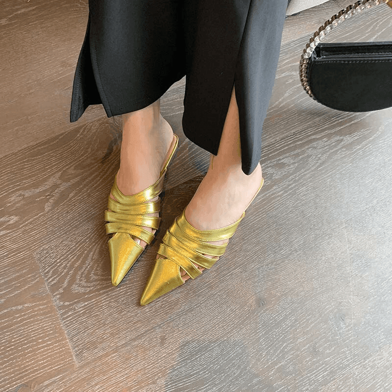 מוקסין שפיץ פתוח מאחור ביבוא איטלקי להופעה נשית משגעת וללוק שיגרוף מחמאות - לה איסלה