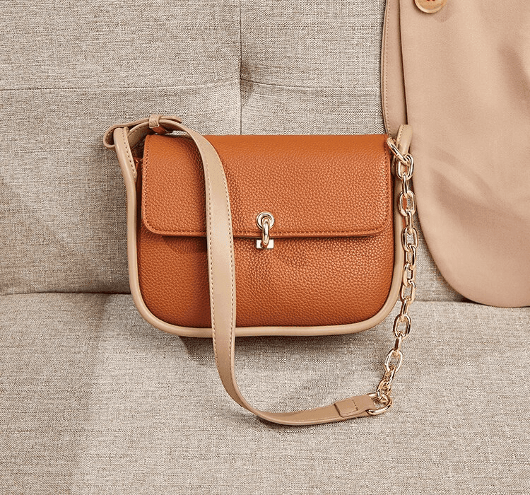 תיק עור של מעצב מספרד בגימור מתוחכם של אישה נבונה ולהופעה שתרגישי בה נוכחת - לה איסלה