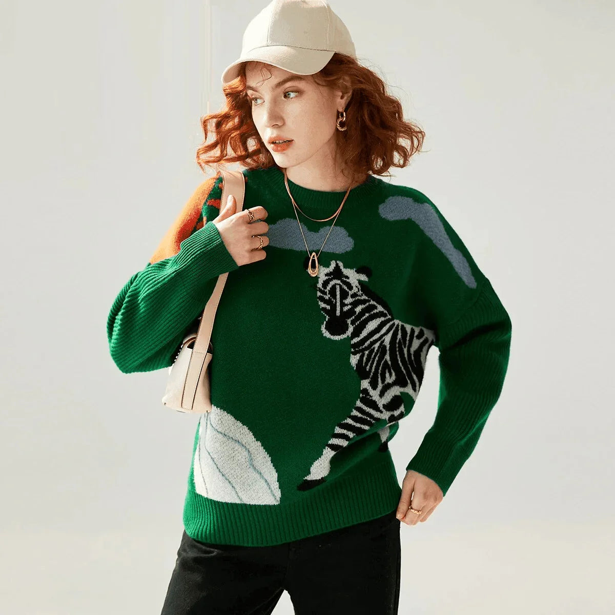 סריג מעצב בגימור של הדפס זברה אופנתי ללוק של אישה שרוצה לבלוט ולהופעה מרהיבה - לה איסלה