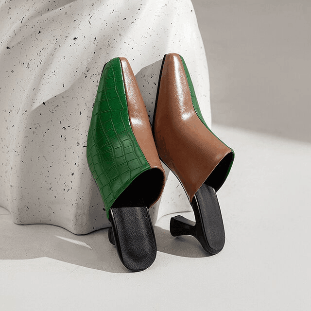 כפכף שפיצי מרשים מצרפת של מעצב ידוע באימום נוח לרגל ללוק נשי מרהיב - לה איסלה