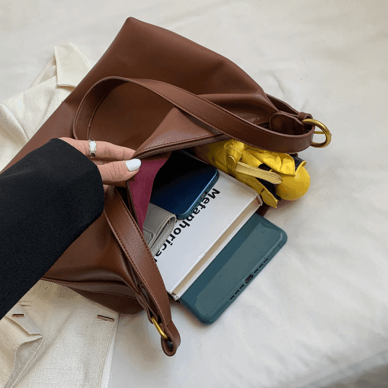 תיק שק איטלקי בגימור נשי מהמם להופעה יוקרתית מכובדת וללוק מנצח שלך - לה איסלה