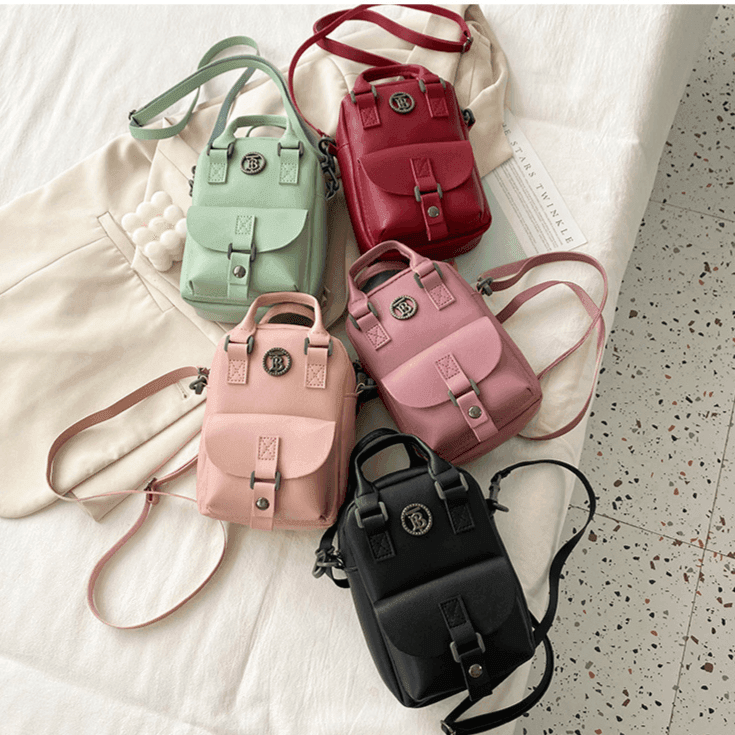 תיק אישי בגיזרה נשית על הצד להופעה פרקטית לדברים האישיים שלך וללוק מדהים - לה איסלה