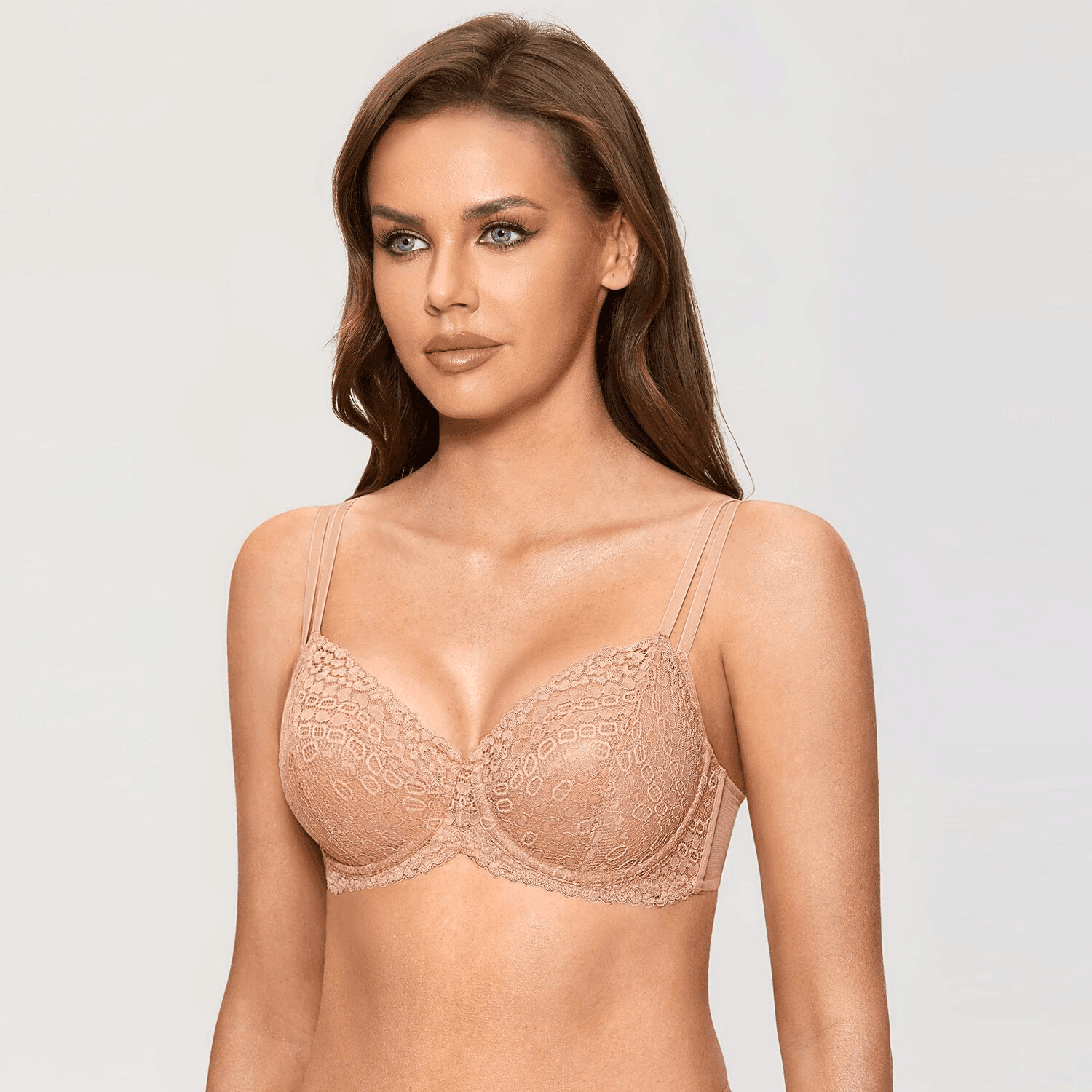 חזייה נשית סקסית עם עצם בגימור של בד כפול לתמיכה נכונה לחזה ולהופעה של חזה עגול - לה איסלה