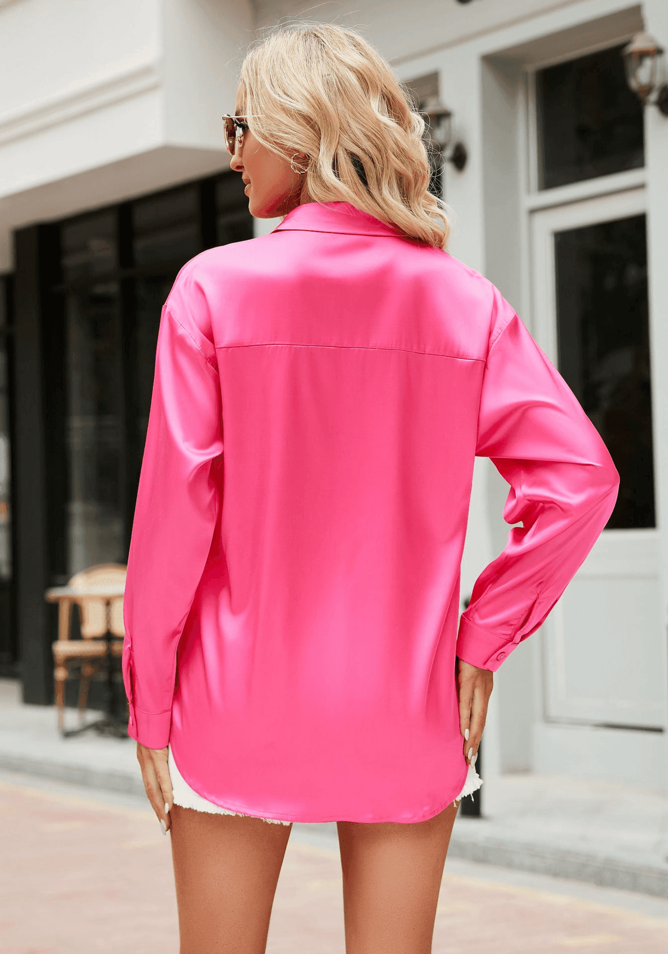 חולצת סטאן של מעצב צרפתי בגימור נשי אלגנטי ללוק מתוחכם של אישה מרתקת - לה איסלה