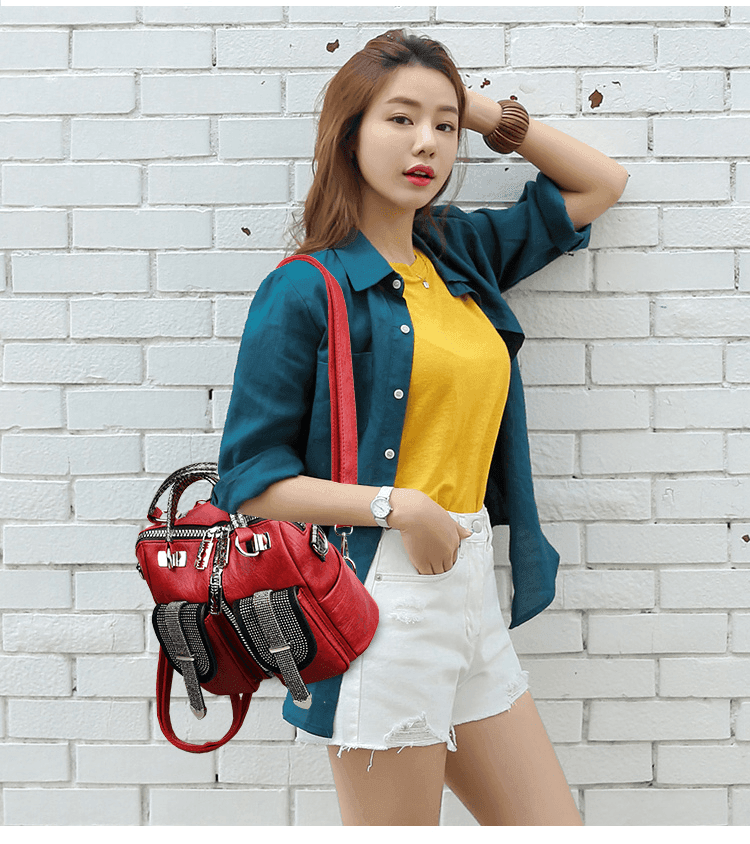 תיק גב מ-ש-ג-ע של מעצב ניו יורקי בגימור זרקונים אופנתיים ללוק נשי מהמם - לה איסלה