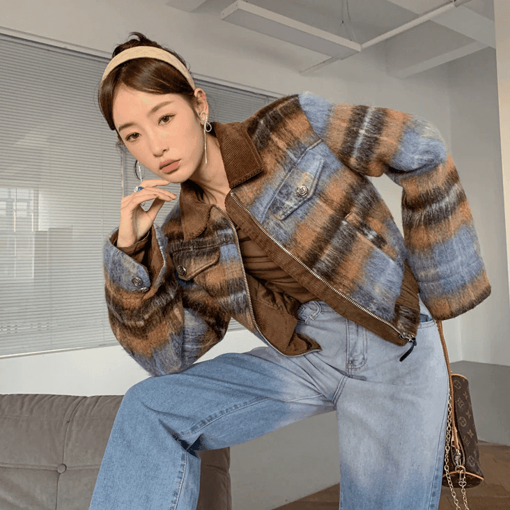 מעיל ג'קט קורדורוי מחמם בגימור קצר ללוק משובח של אישה חזקה ונוכחת - לה איסלה