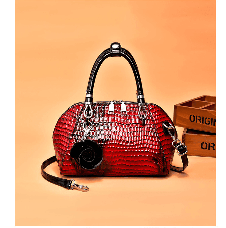 תיק בגימור מנוחש מספרד בשילוב מחזיק מפתחות פרח להופעה נשית מדוייקת ונכונה - לה איסלה