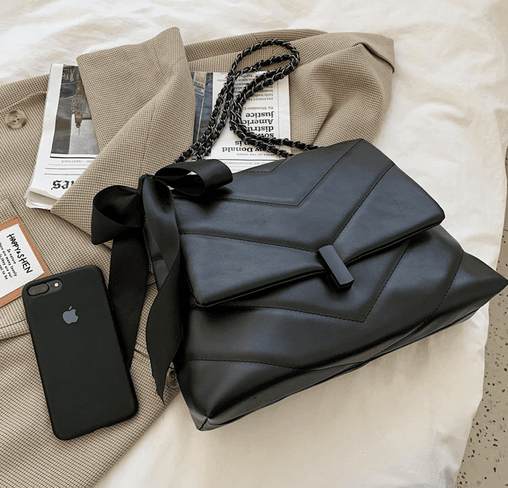 תיק איטלקי בשילוב פפיון סטאן ללוק יוקרתי משגע להופעה של אישה עוצמתית - לה איסלה