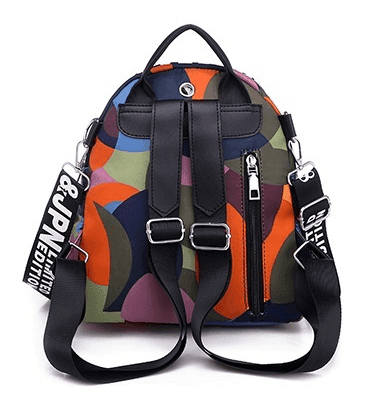 תיק גב של מעצב בגיזרה מיוחדת להופעה הכי אופנתית ובולטת - לה איסלה